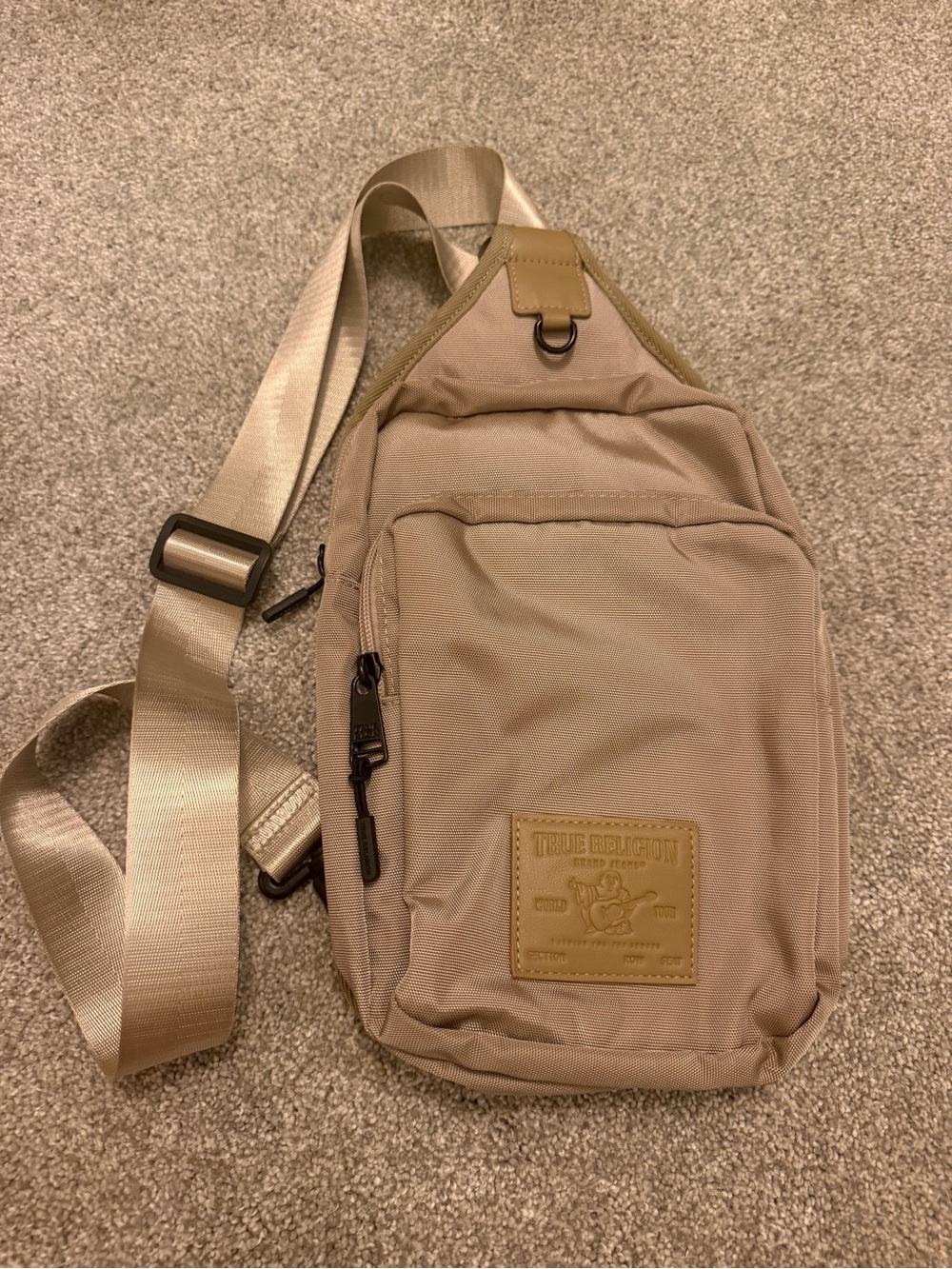 True Religion Men's Tan Sling Crossbody Bag new without tag